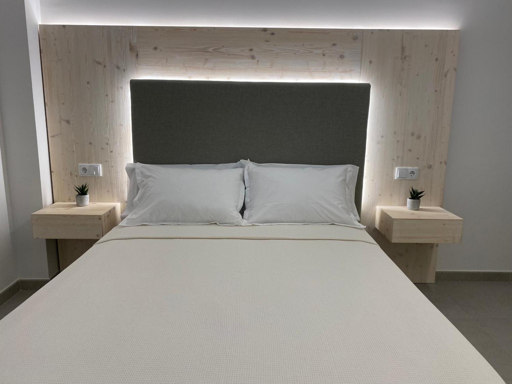 Ibsen Almagro Apartment Luaran gambar