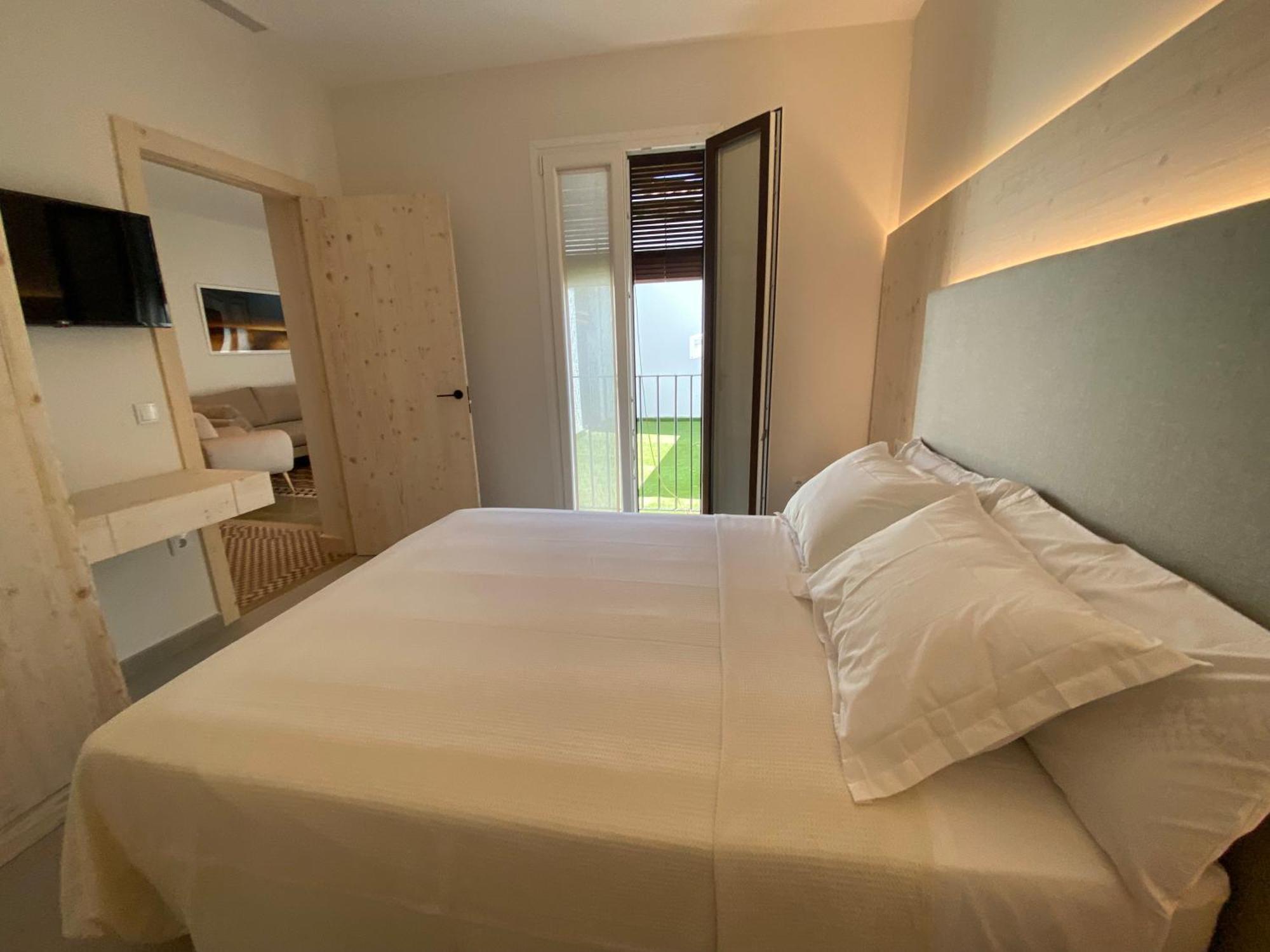 Ibsen Almagro Apartment Luaran gambar