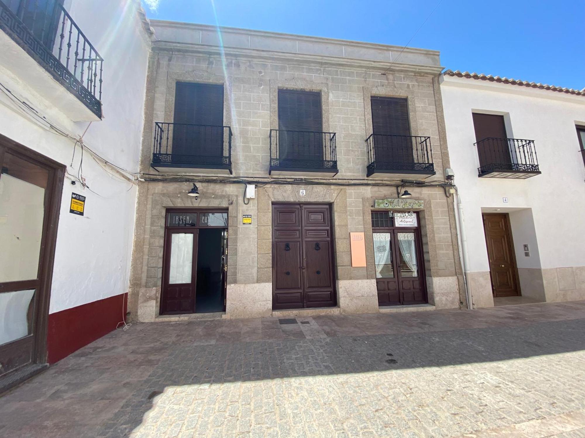 Ibsen Almagro Apartment Luaran gambar