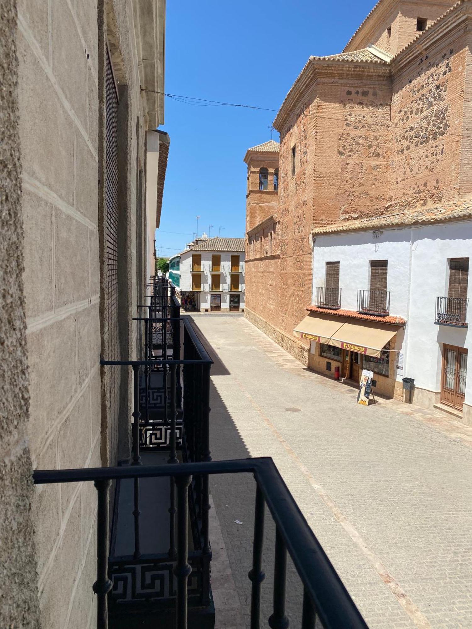 Ibsen Almagro Apartment Luaran gambar