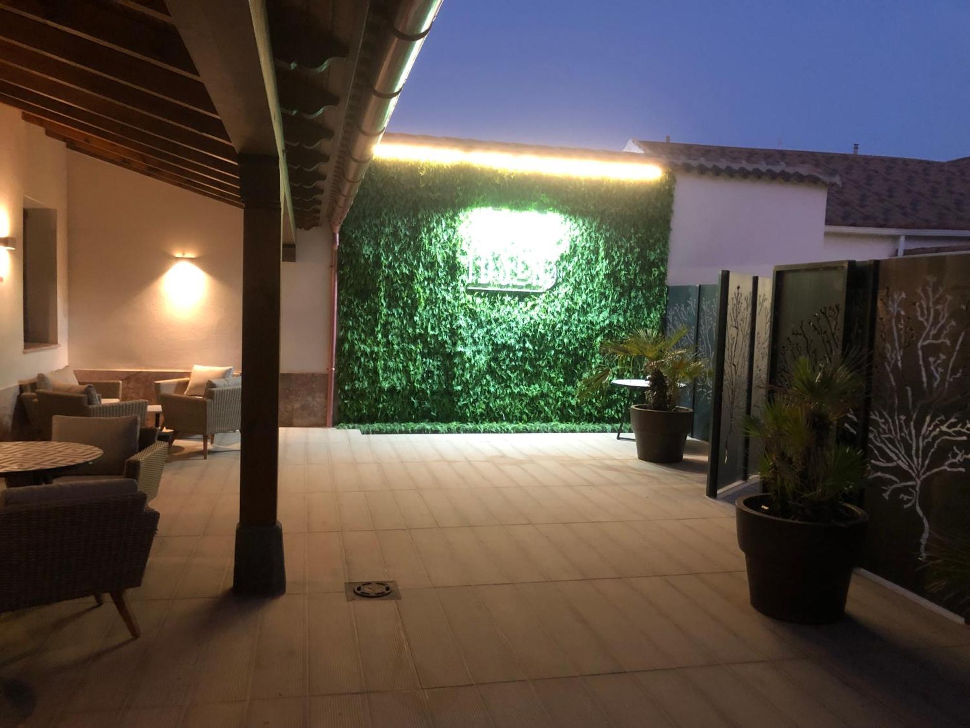 Ibsen Almagro Apartment Luaran gambar