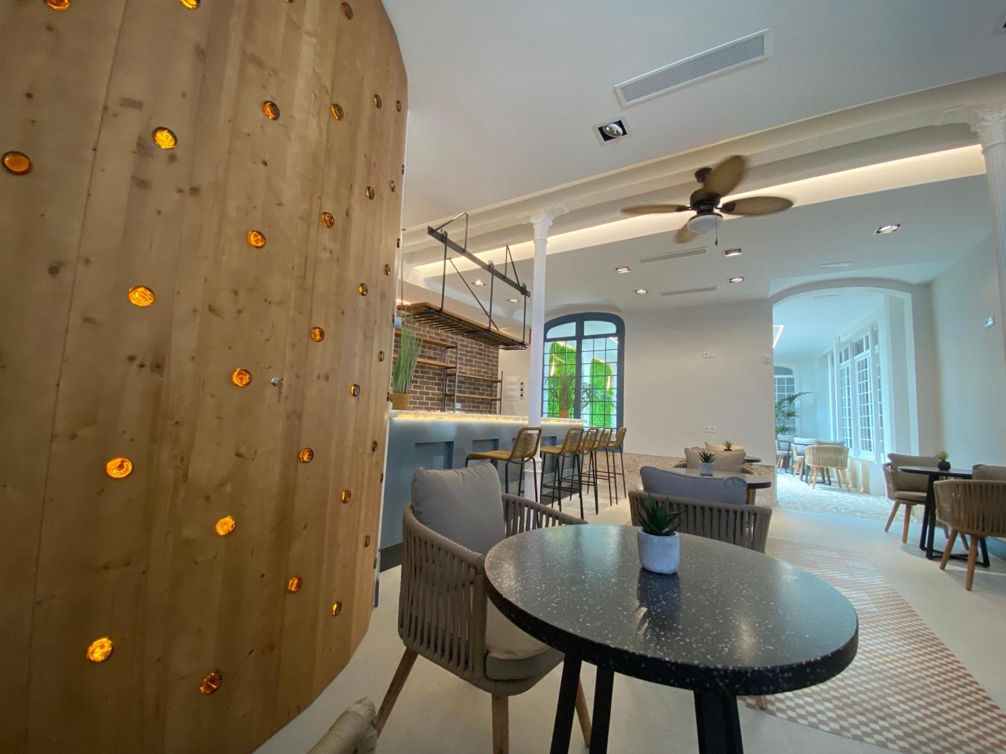 Ibsen Almagro Apartment Luaran gambar