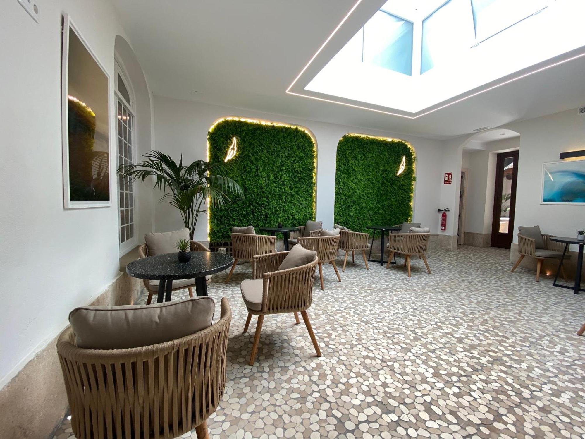 Ibsen Almagro Apartment Luaran gambar